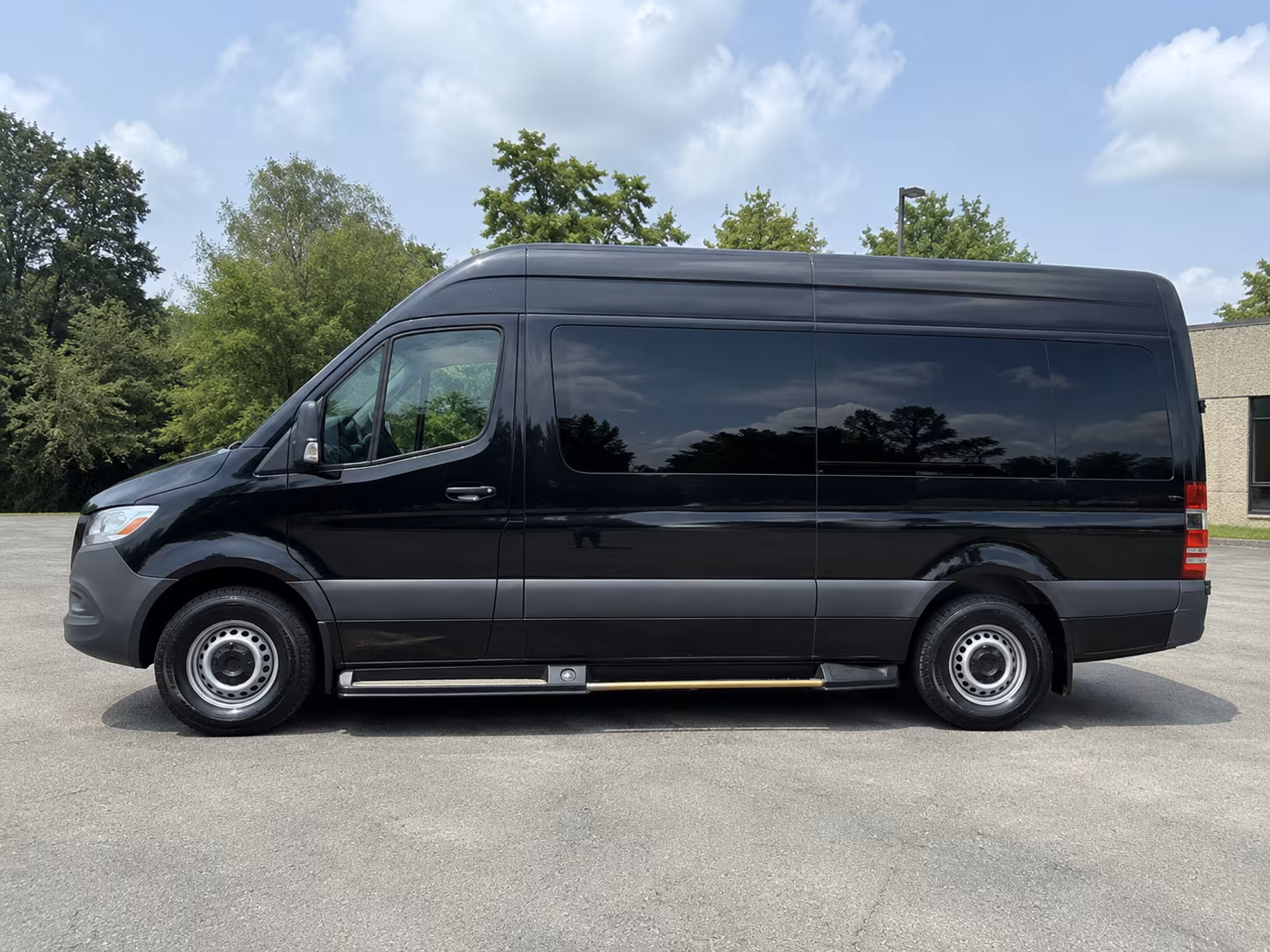 brooklyn park plan transportation for your brooklyn park sports team or fan group