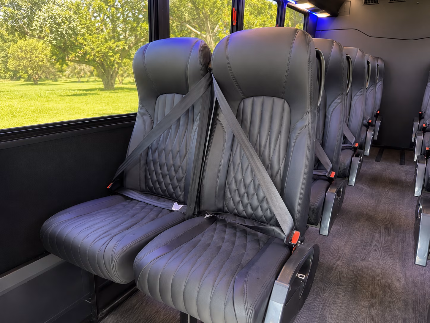 eden prairie private shuttles for eden prairie church group pickups and drop offs