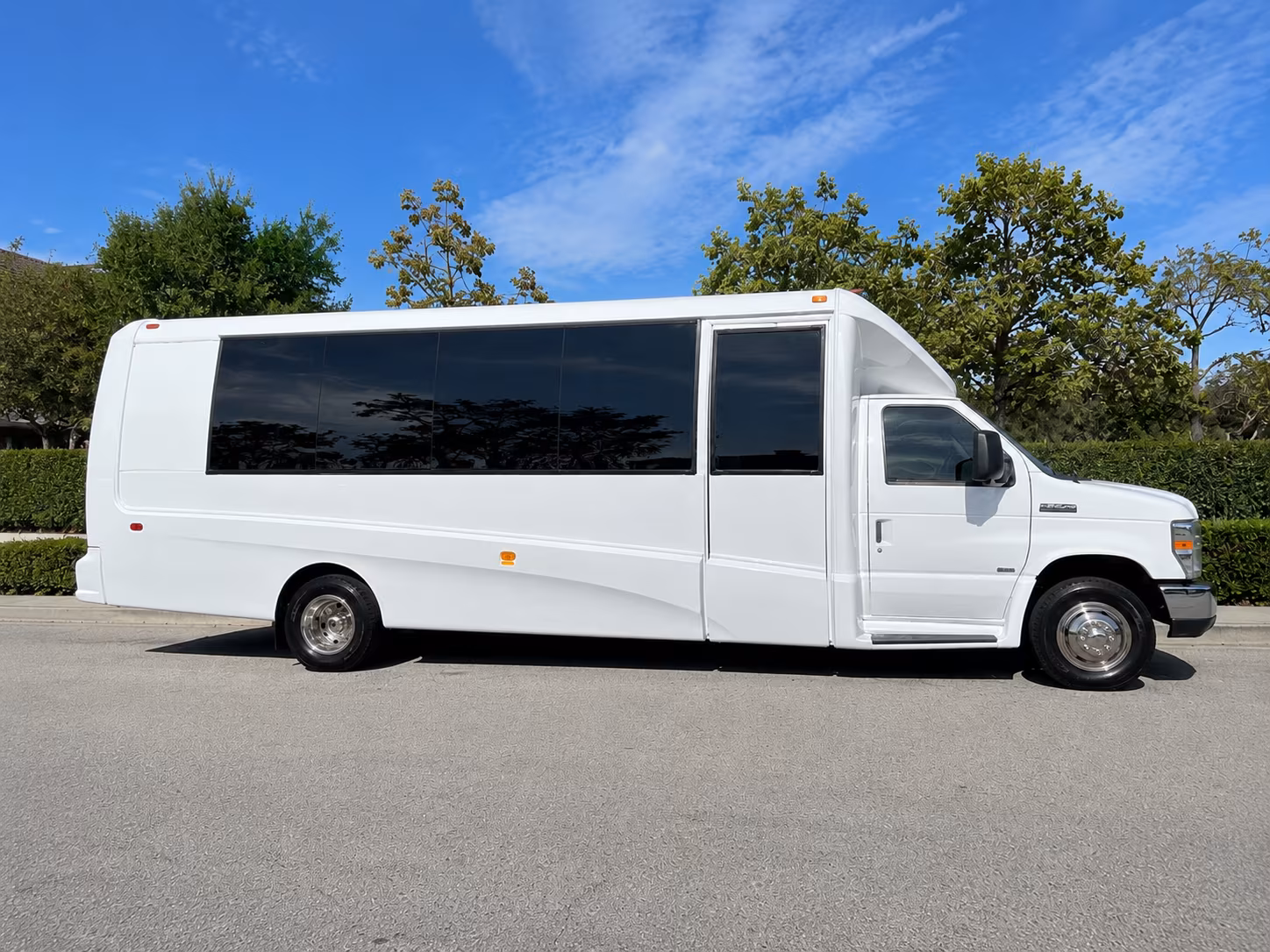 for the best gopher game day book a charter bus from plymouth to huntington bank stadium