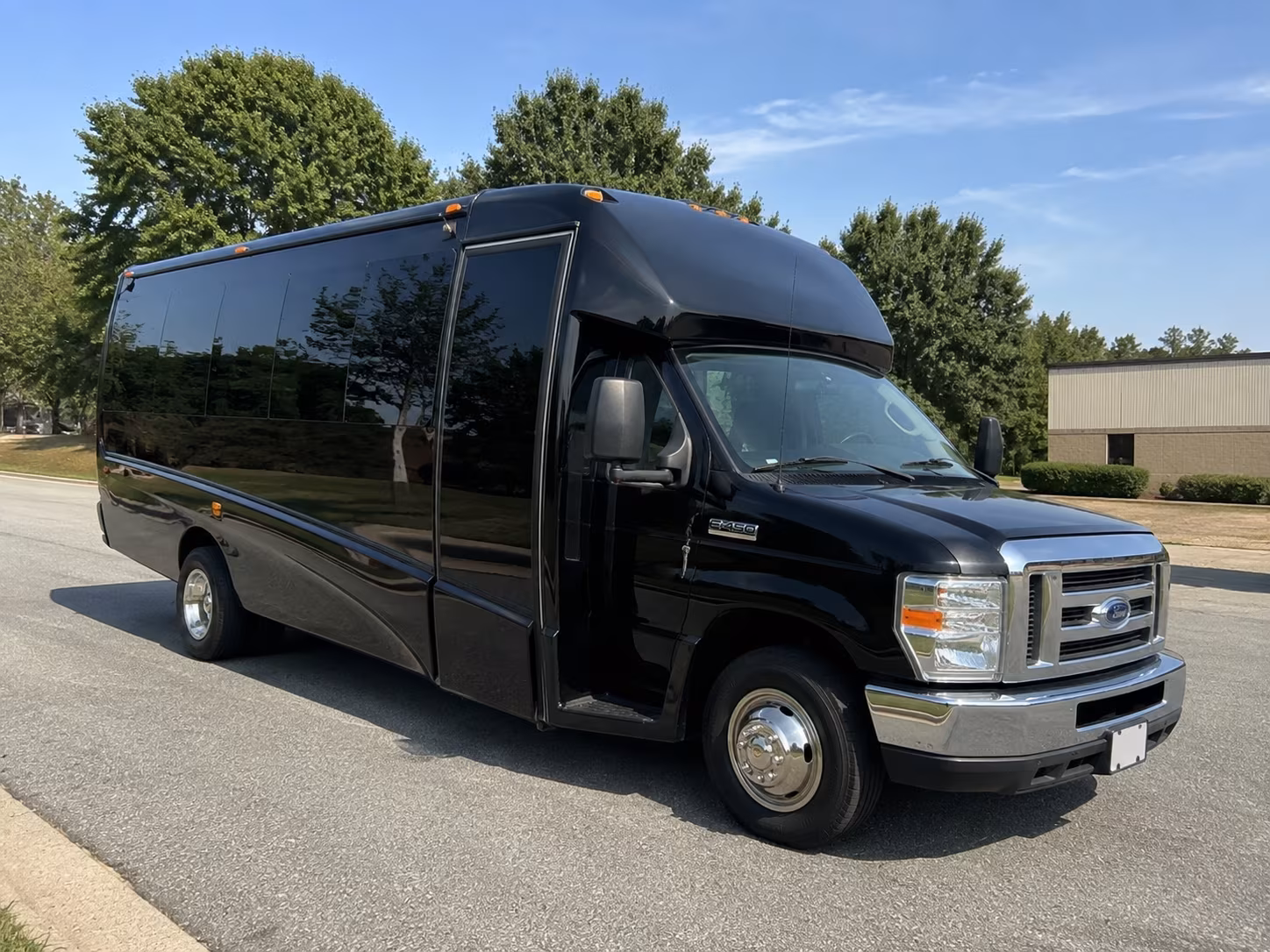 rent a bus for minneapolis museum field trips from plymouth